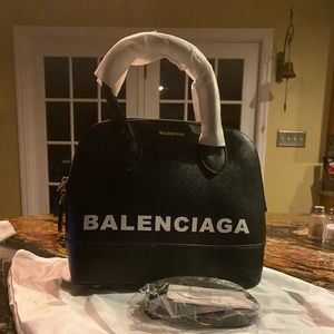 Meet your Posher, Buy